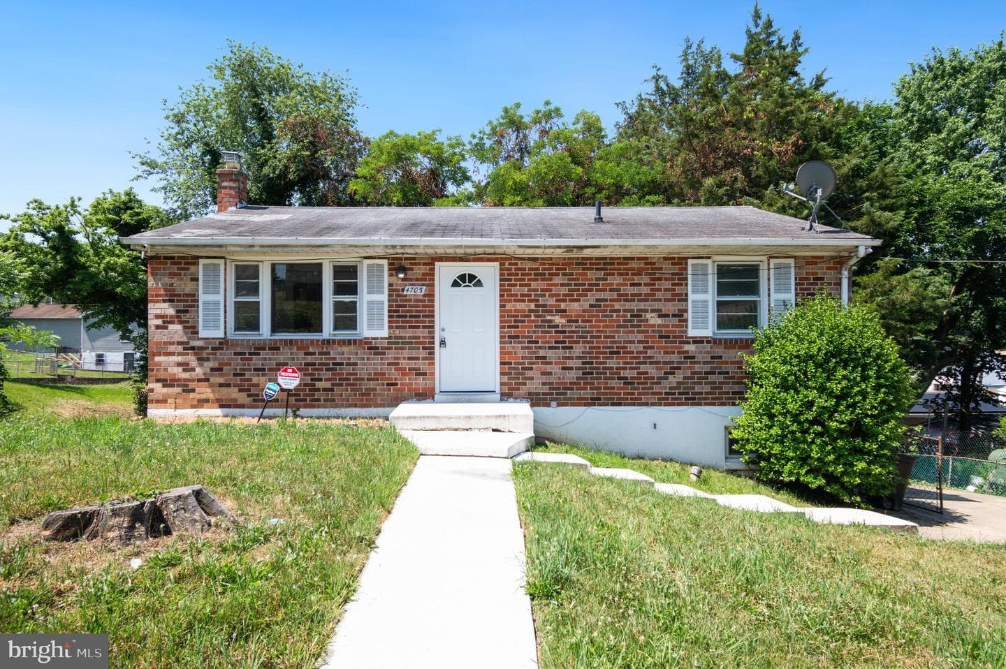 4705 Heath Street photo 8