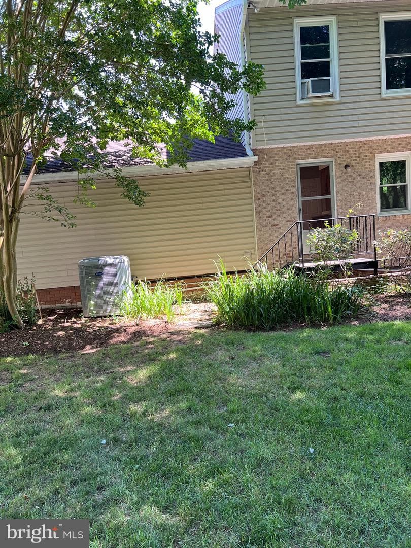 6202 Gideon Street photo 4