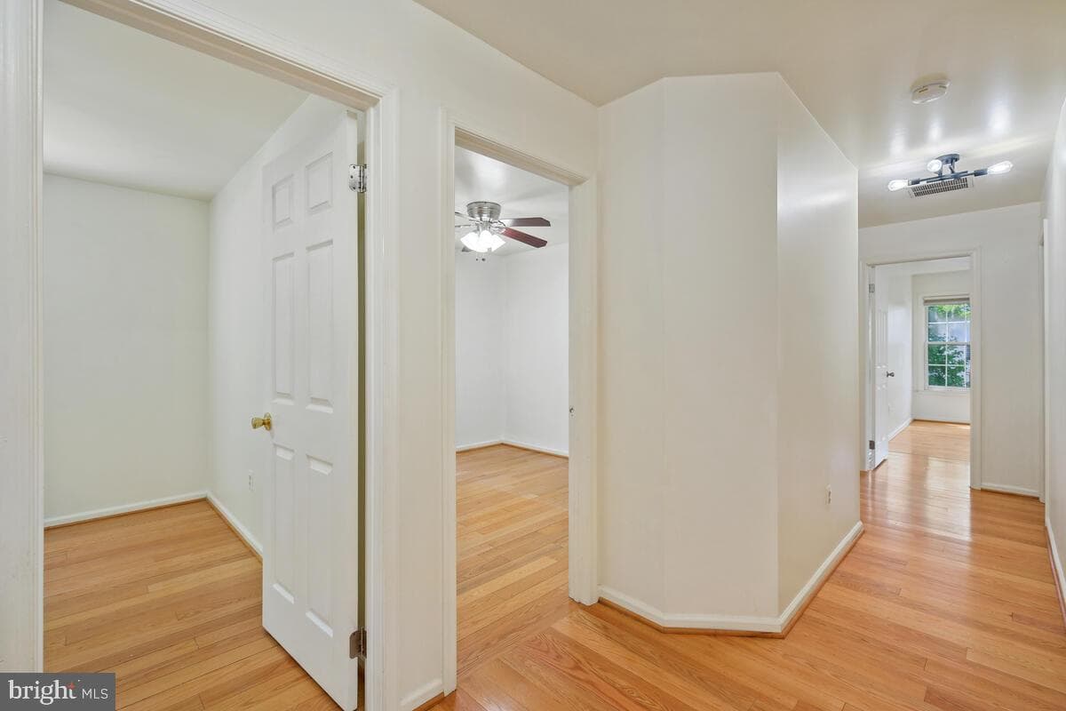 5403 Lakevale Terrace photo 36