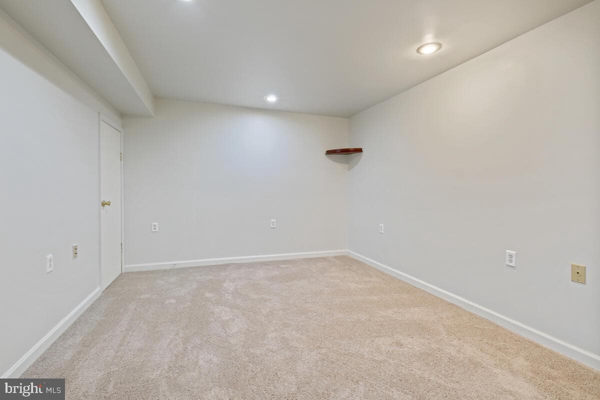 5403 Lakevale Terrace photo 51