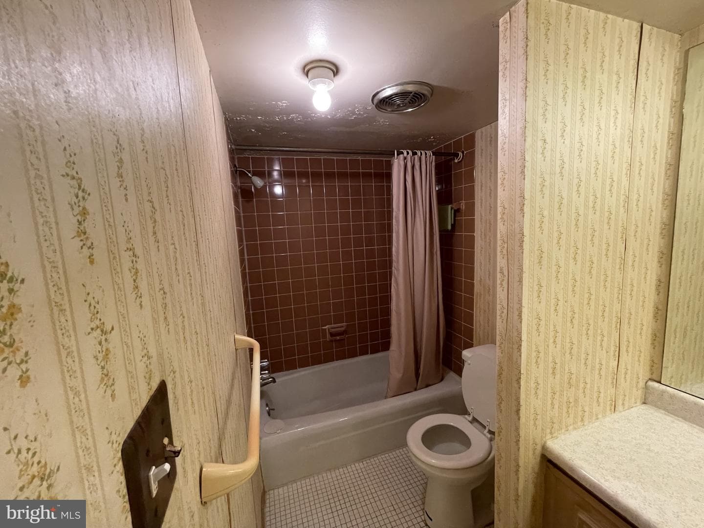 8433 Greenbelt Road #201 photo 7