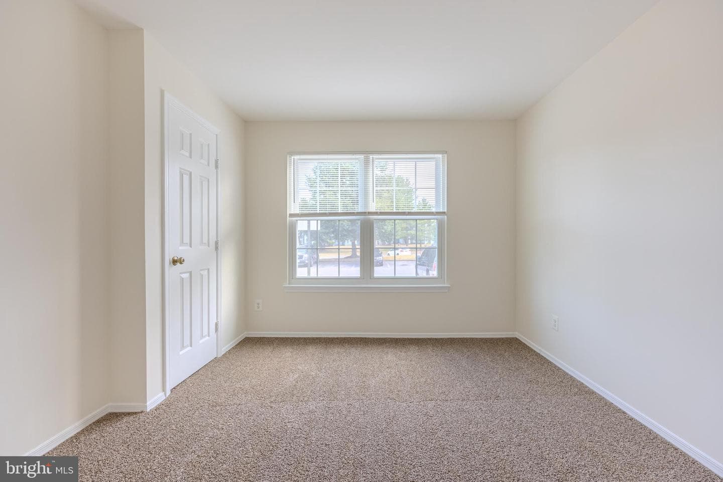 13584 Lord Sterling Place #10-4 photo 17