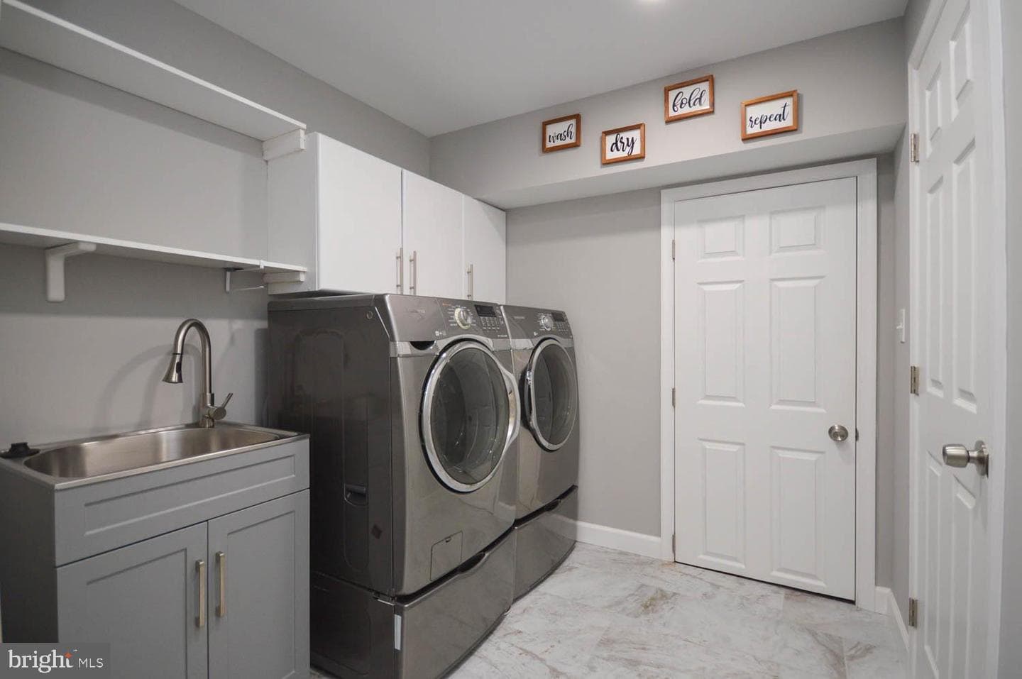 10513 Foxlake Drive photo 46