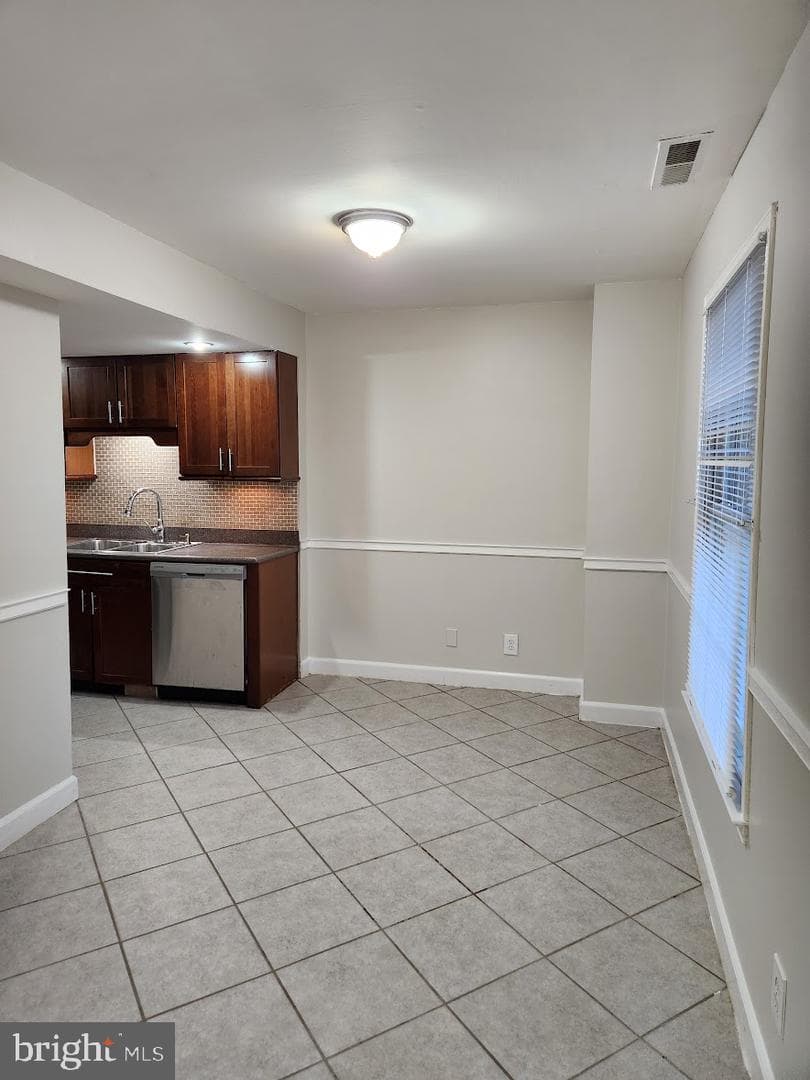 5908 Westchester Park Drive photo 5
