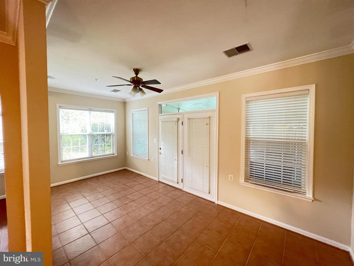 303 Fidgeway Lane photo 25