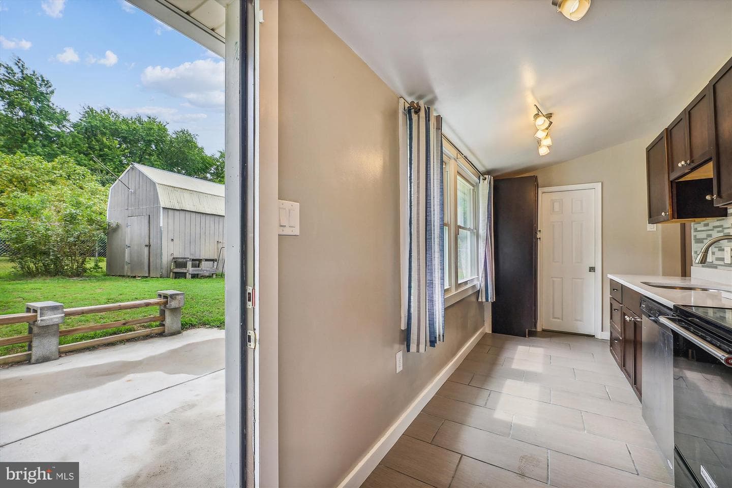 17804 Livingston Road photo 16