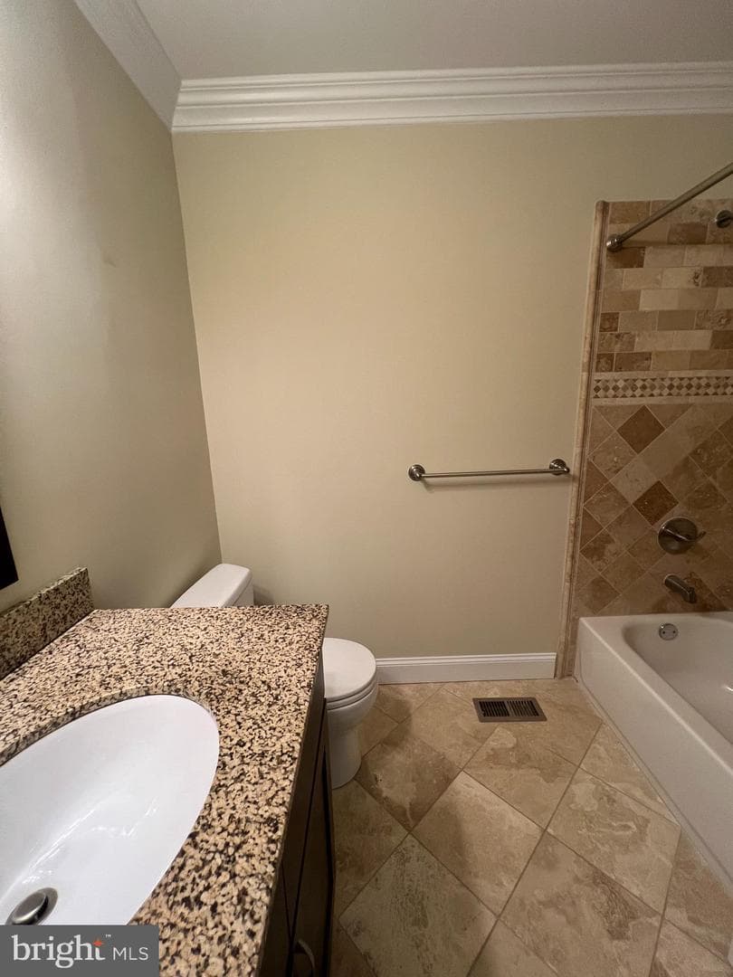 1811 Jarvis Avenue photo 13