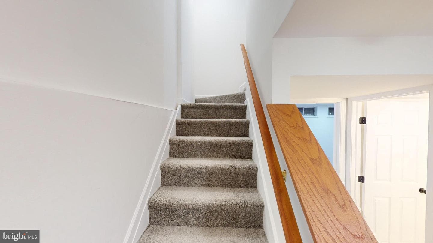 1038 Karen Boulevard photo 39