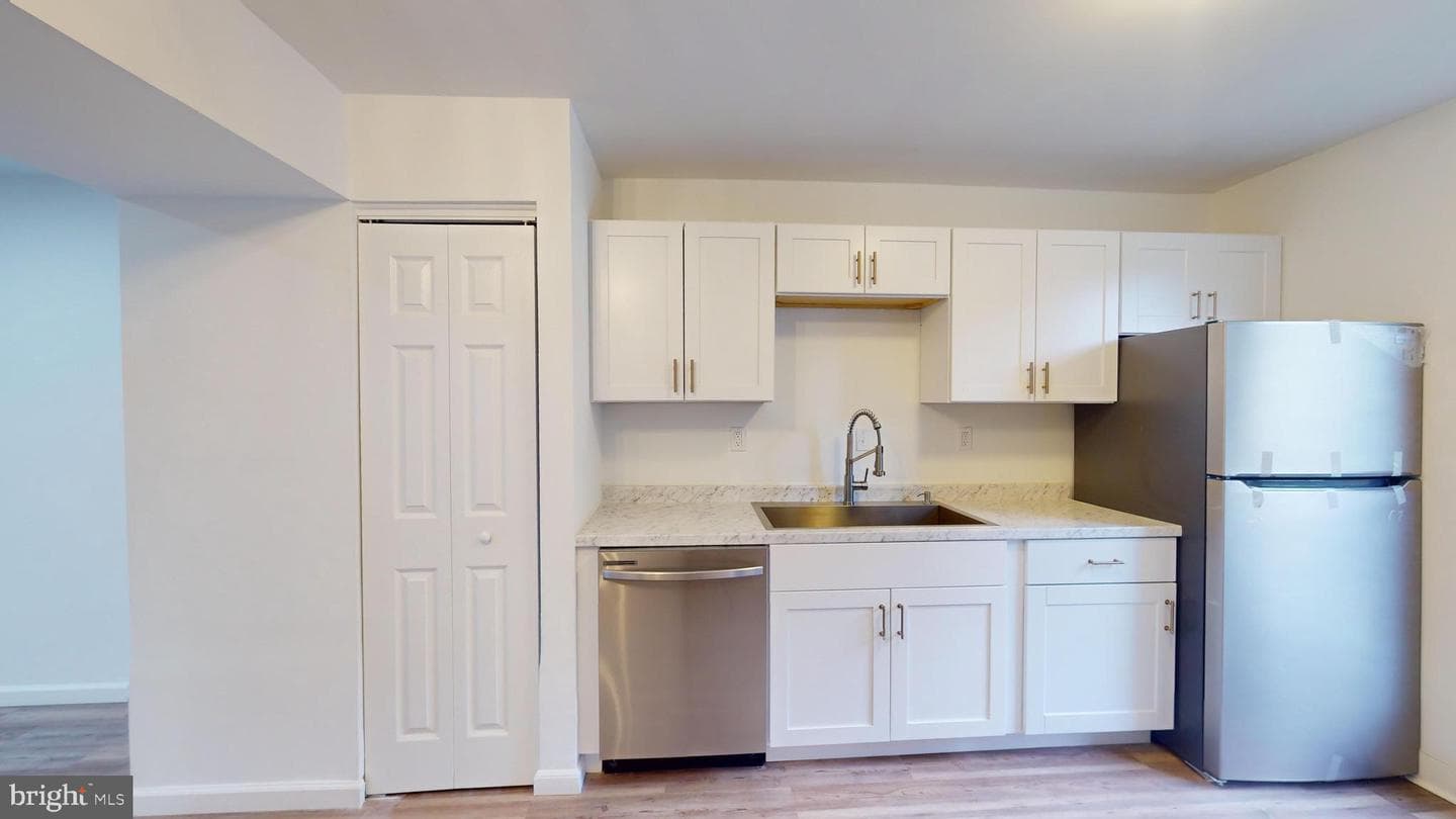 1038 Karen Boulevard photo 5