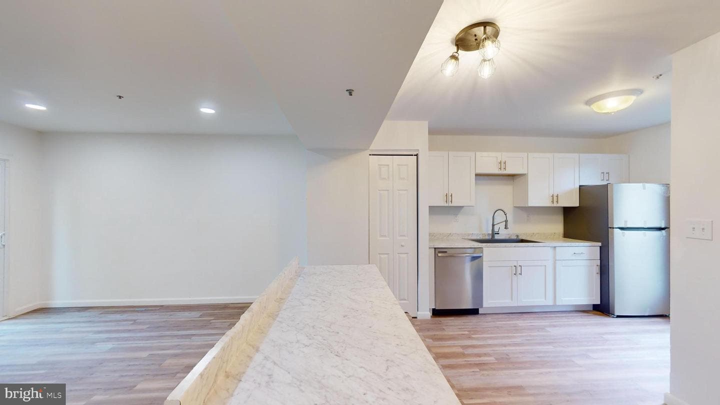 1038 Karen Boulevard photo 8