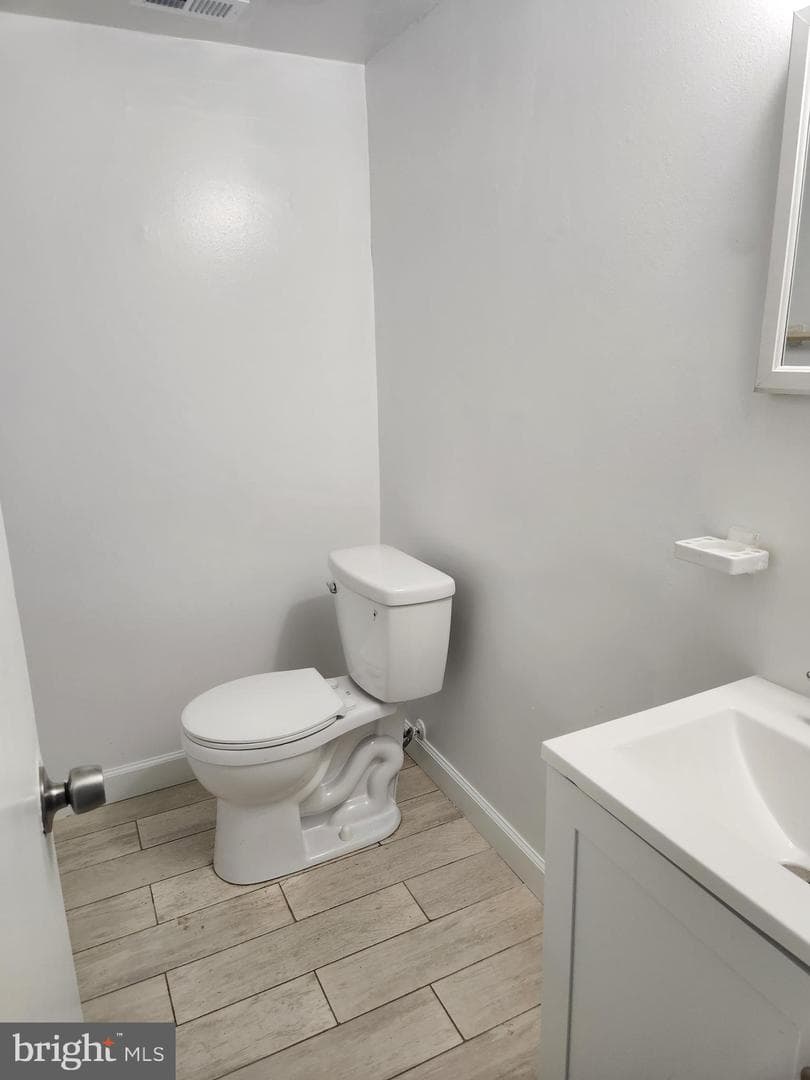 1102 Westview Terrace photo 5