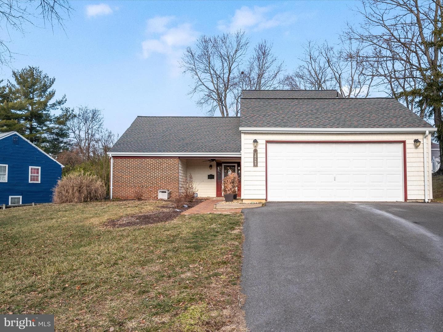 15587 Peach Walker Drive photo 4