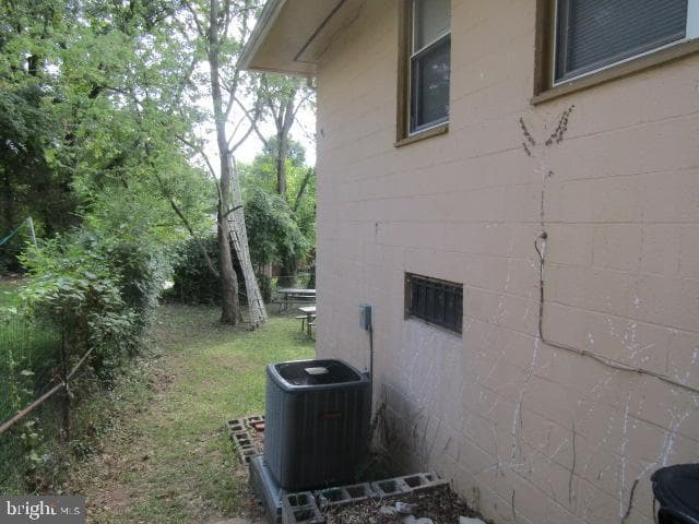 1902 Allendale Court photo 4