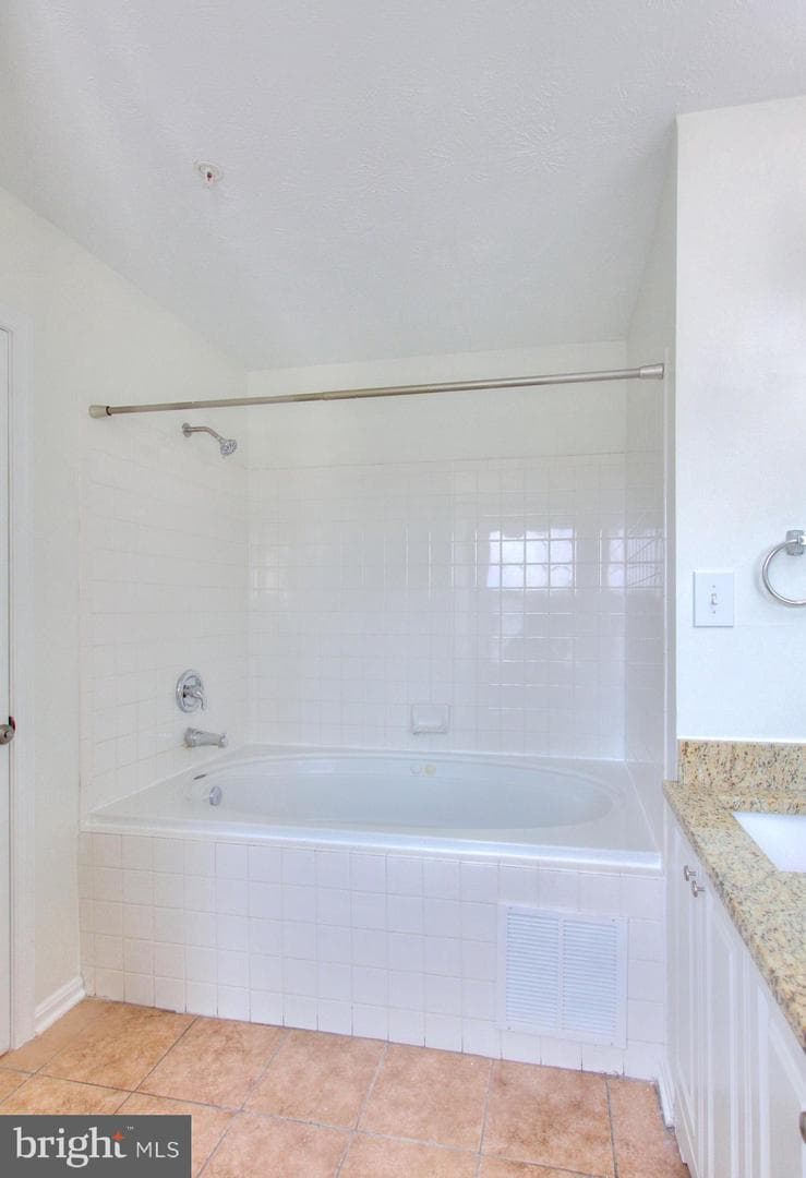 12807 Village Square Road photo 25