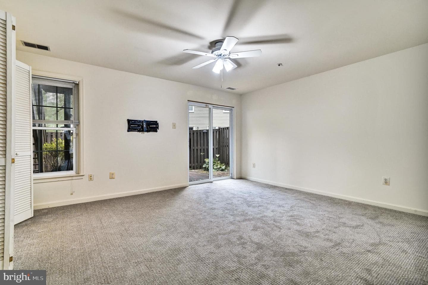 16428 Pleasant Hill Court photo 5