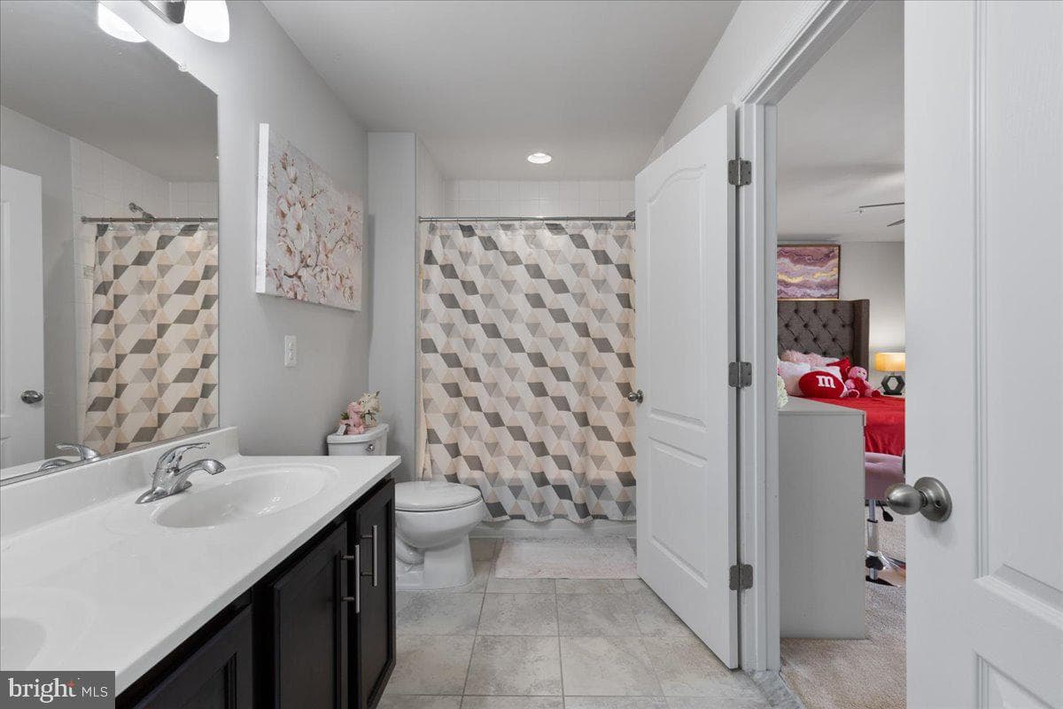 9005 Hunt Meadow Lane photo 32