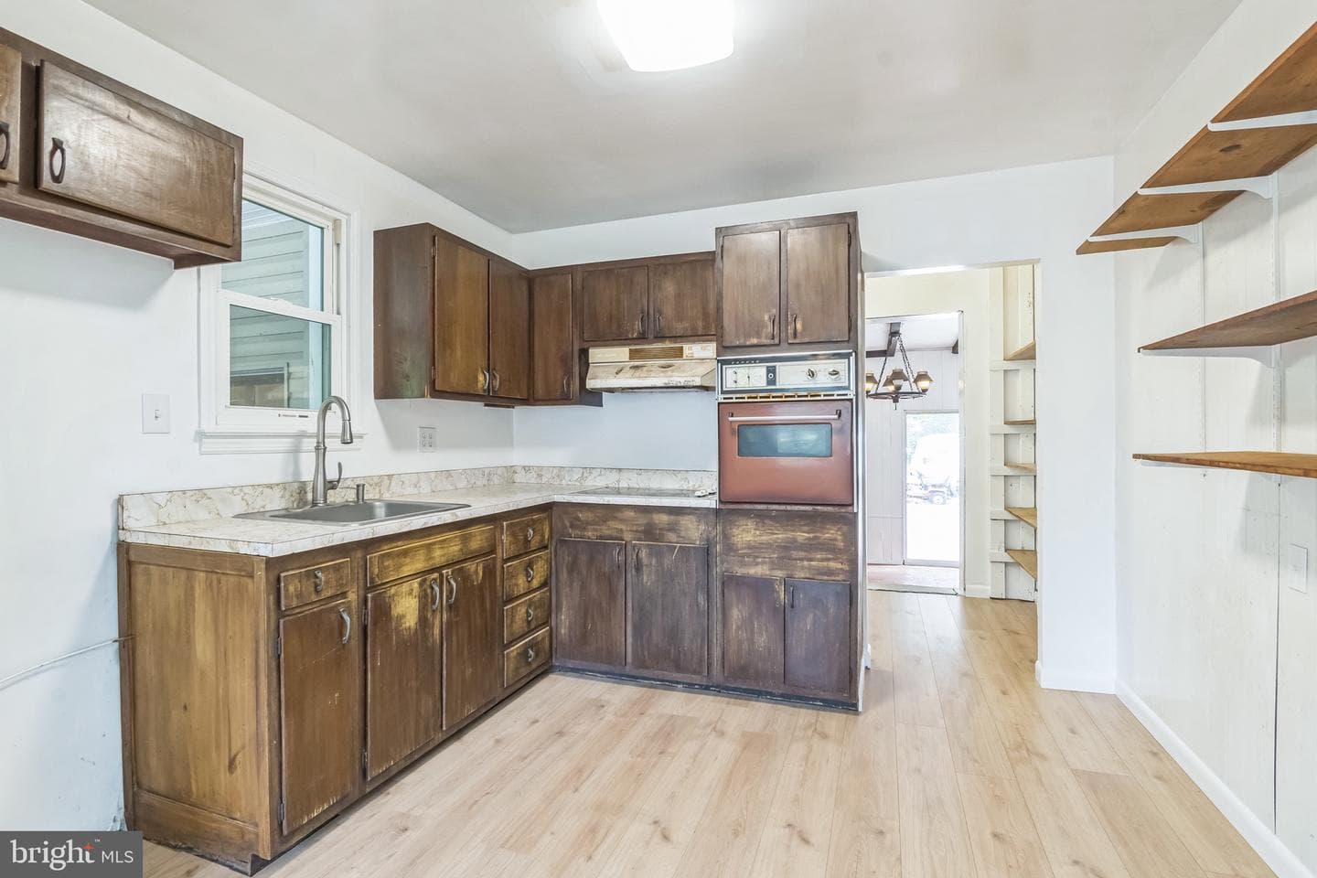 8704 Timothy Road photo 12