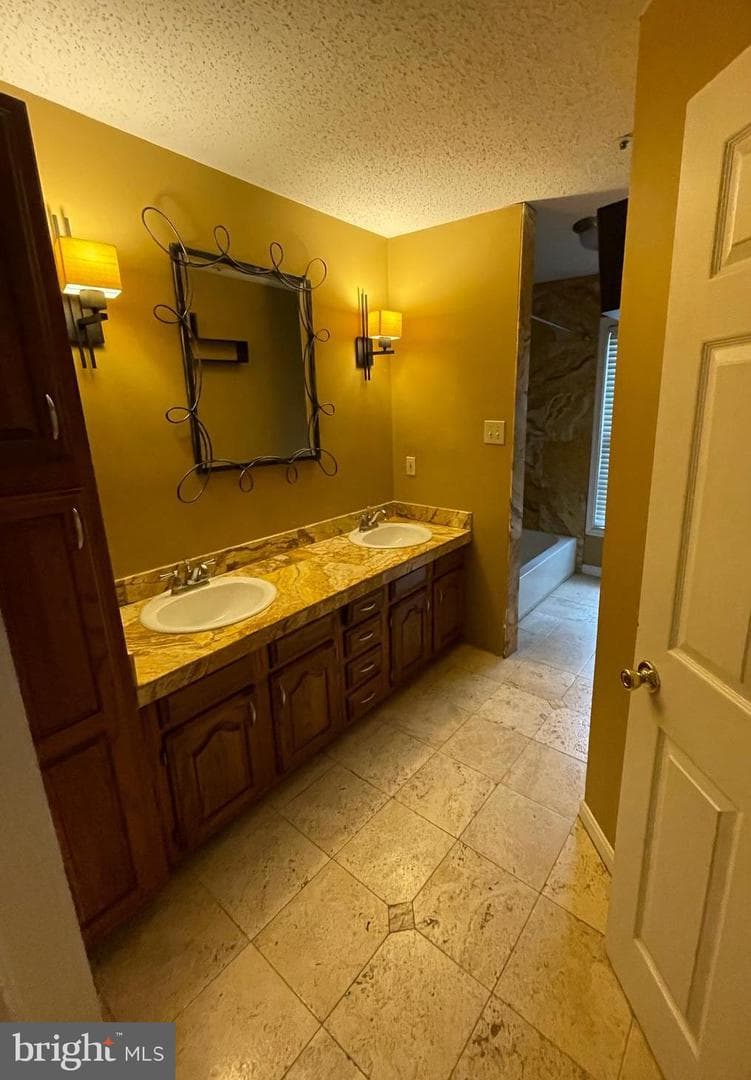 8405 Hardwick Court photo 24