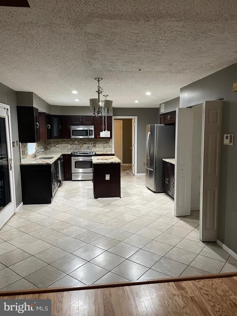 8405 Hardwick Court photo 29