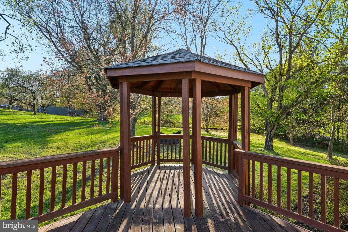 16812 Queen Anne Road photo 32
