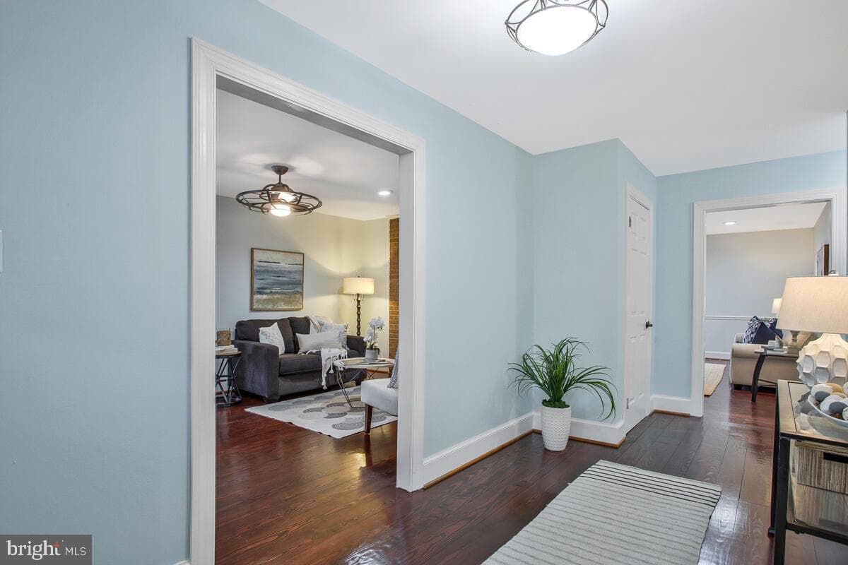 16812 Queen Anne Road photo 6