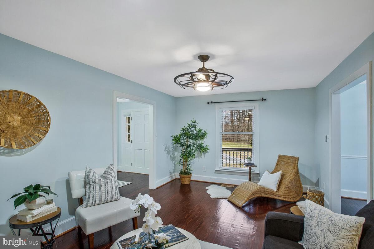 16812 Queen Anne Road photo 8