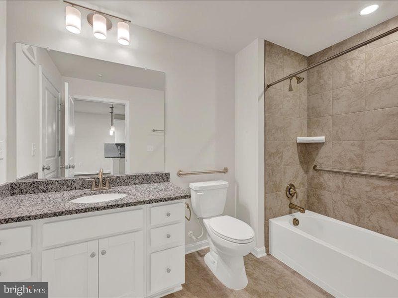 4005 Seaside Alder Road #d- Daisy - 9101 photo 24