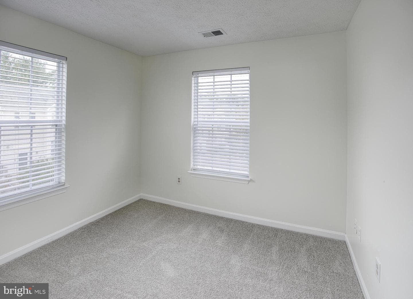 16400 Elysian Lane photo 23