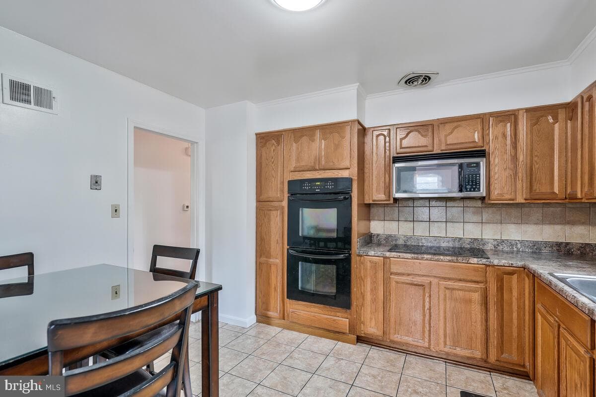 6113 Harley Lane photo 11