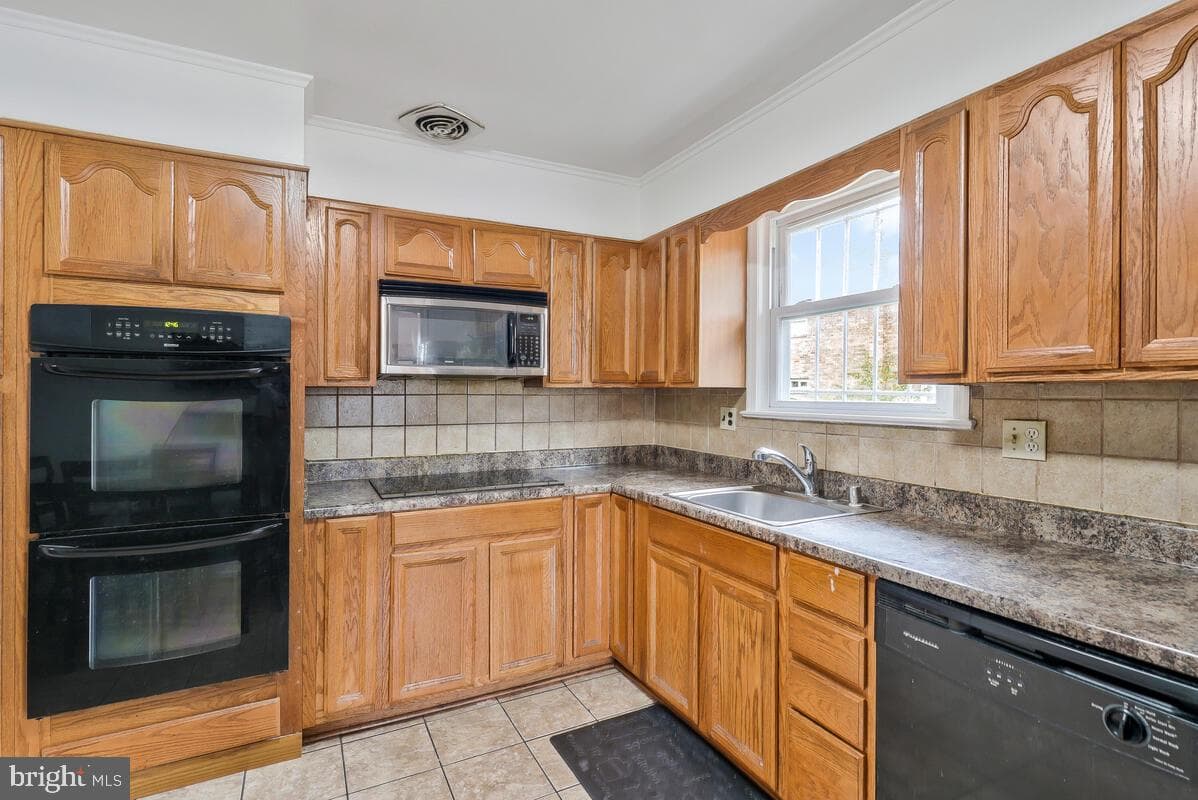 6113 Harley Lane photo 7