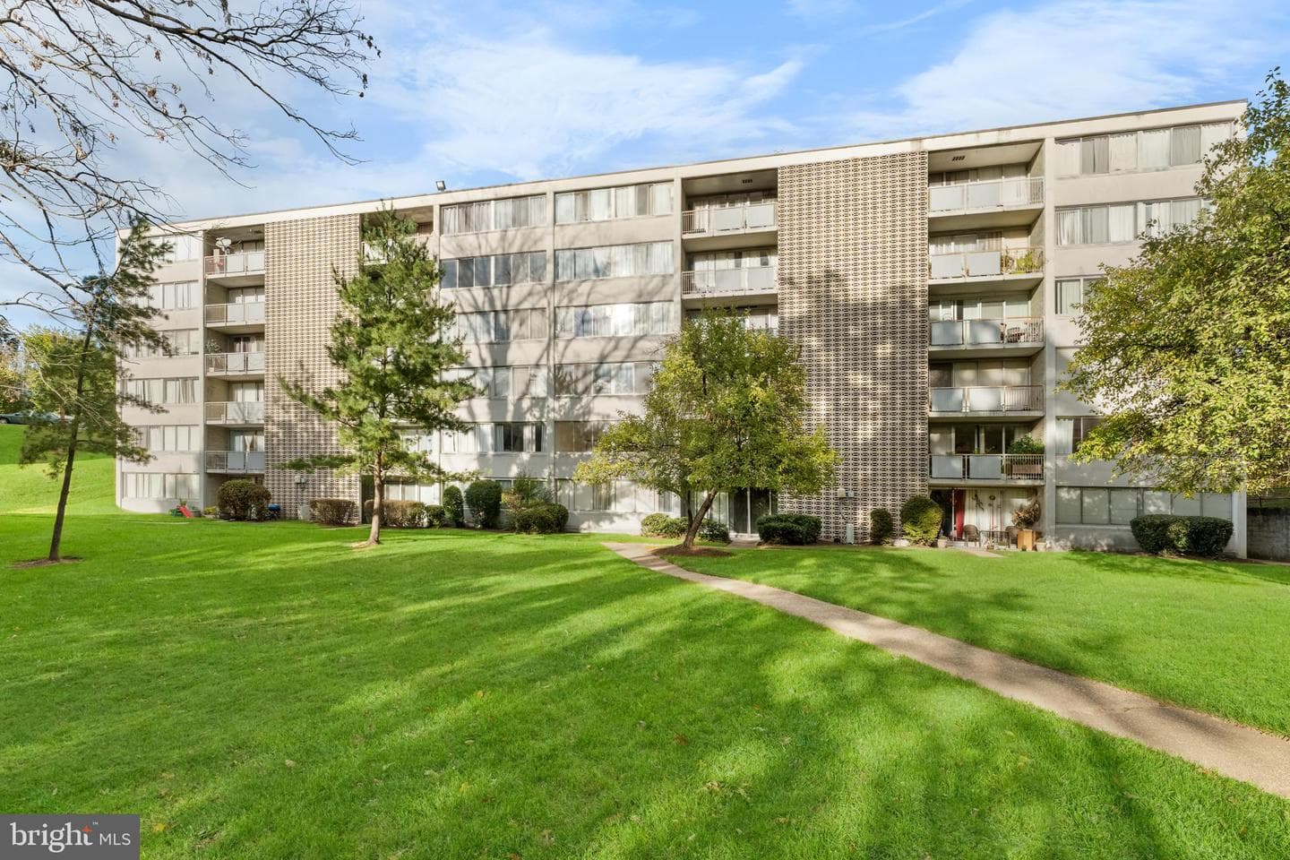 1826 Metzerott Road #304 photo 28