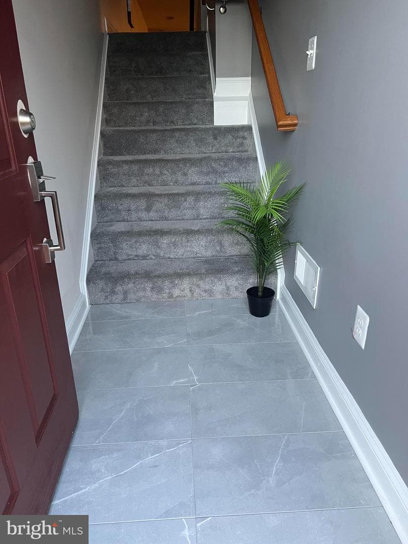 522 Bolin Terrace photo 2
