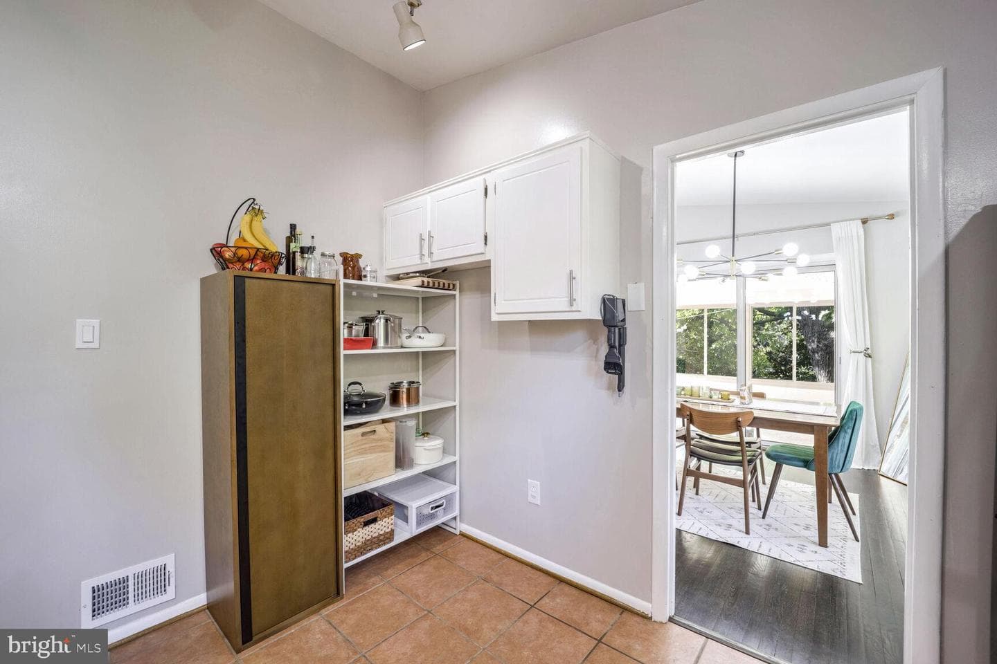4602 Barbara Drive photo 9
