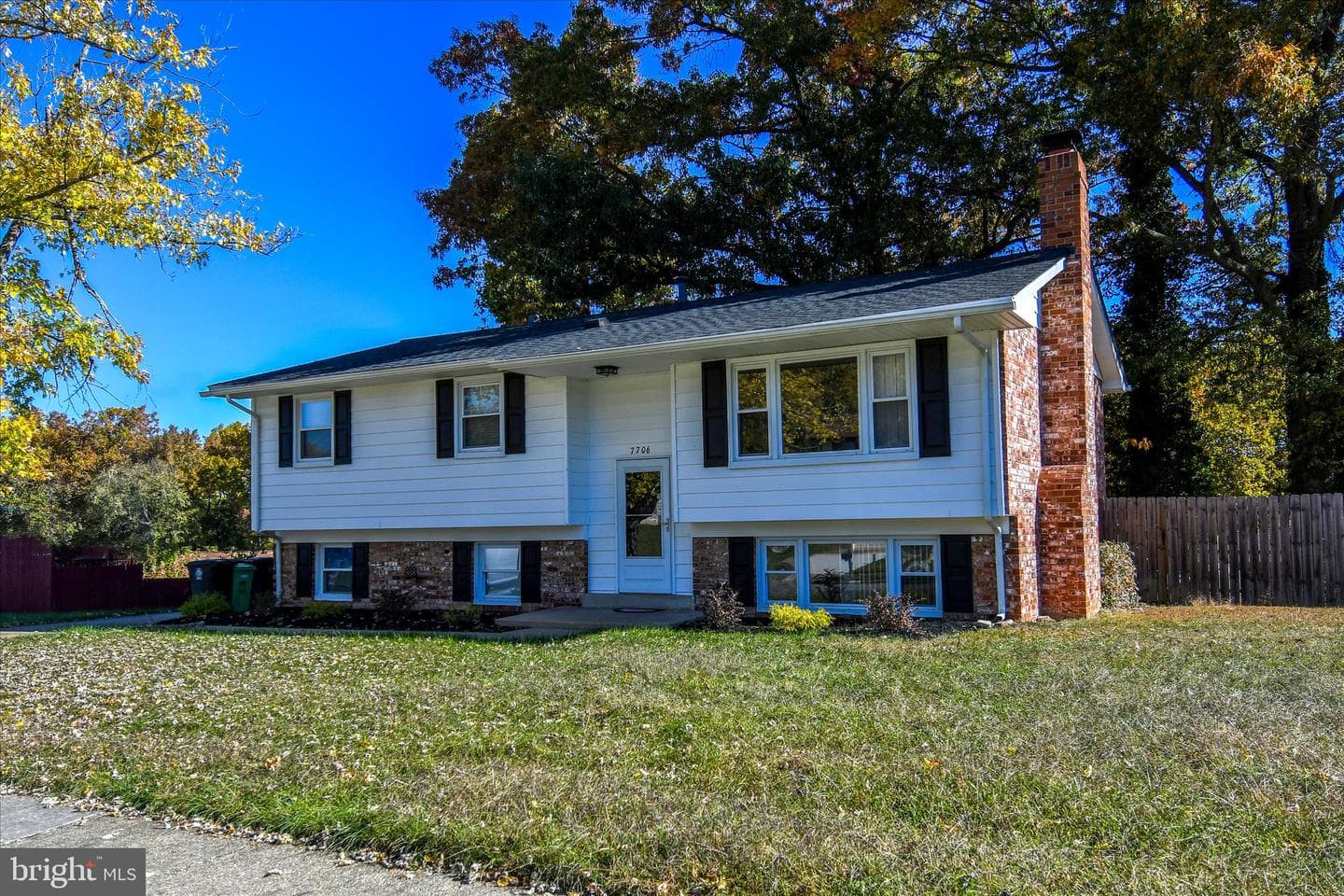 7706 Gambier Drive photo 1