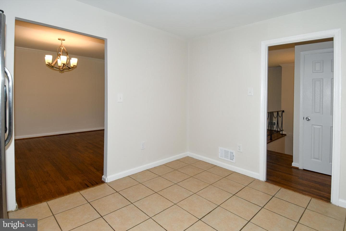 7706 Gambier Drive photo 16