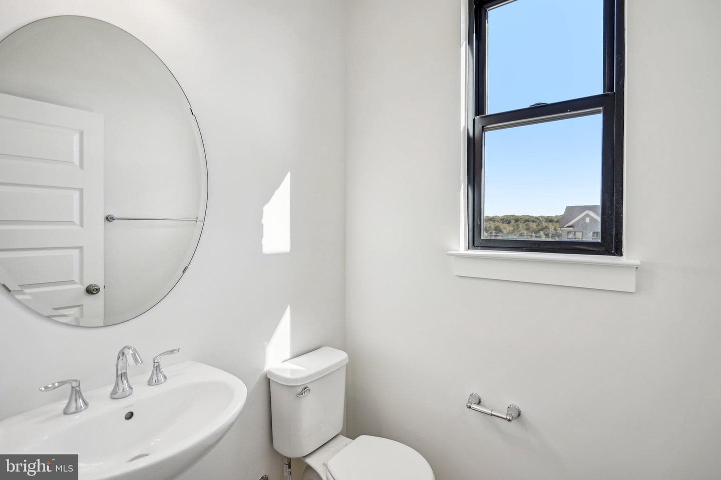 17216 Hardisty Way photo 11