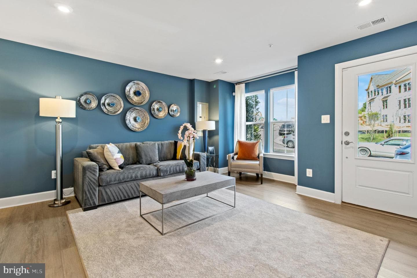 6047 Soho Way photo 2