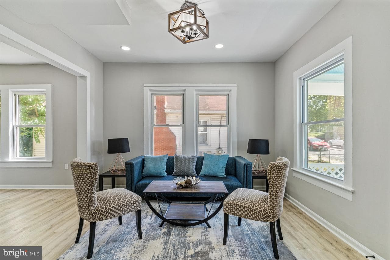 6008 Addison Road photo 19