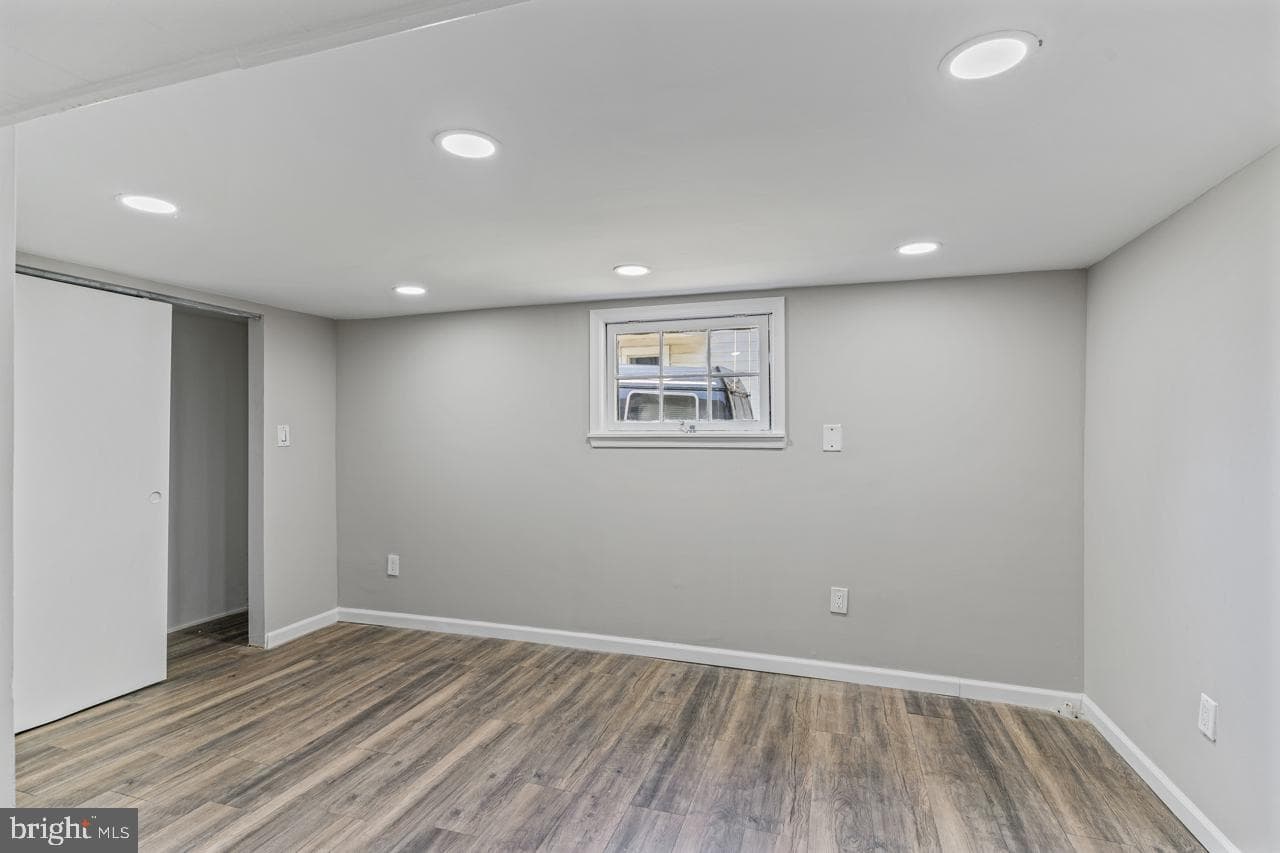 6008 Addison Road photo 28