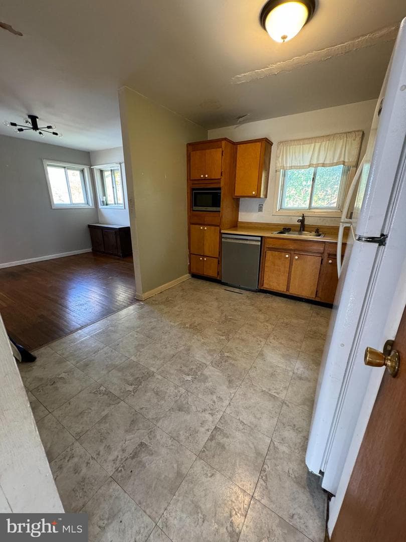308 Aragona Drive photo 6