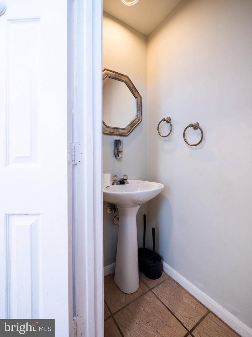 841 Lake Shore Drive photo 6