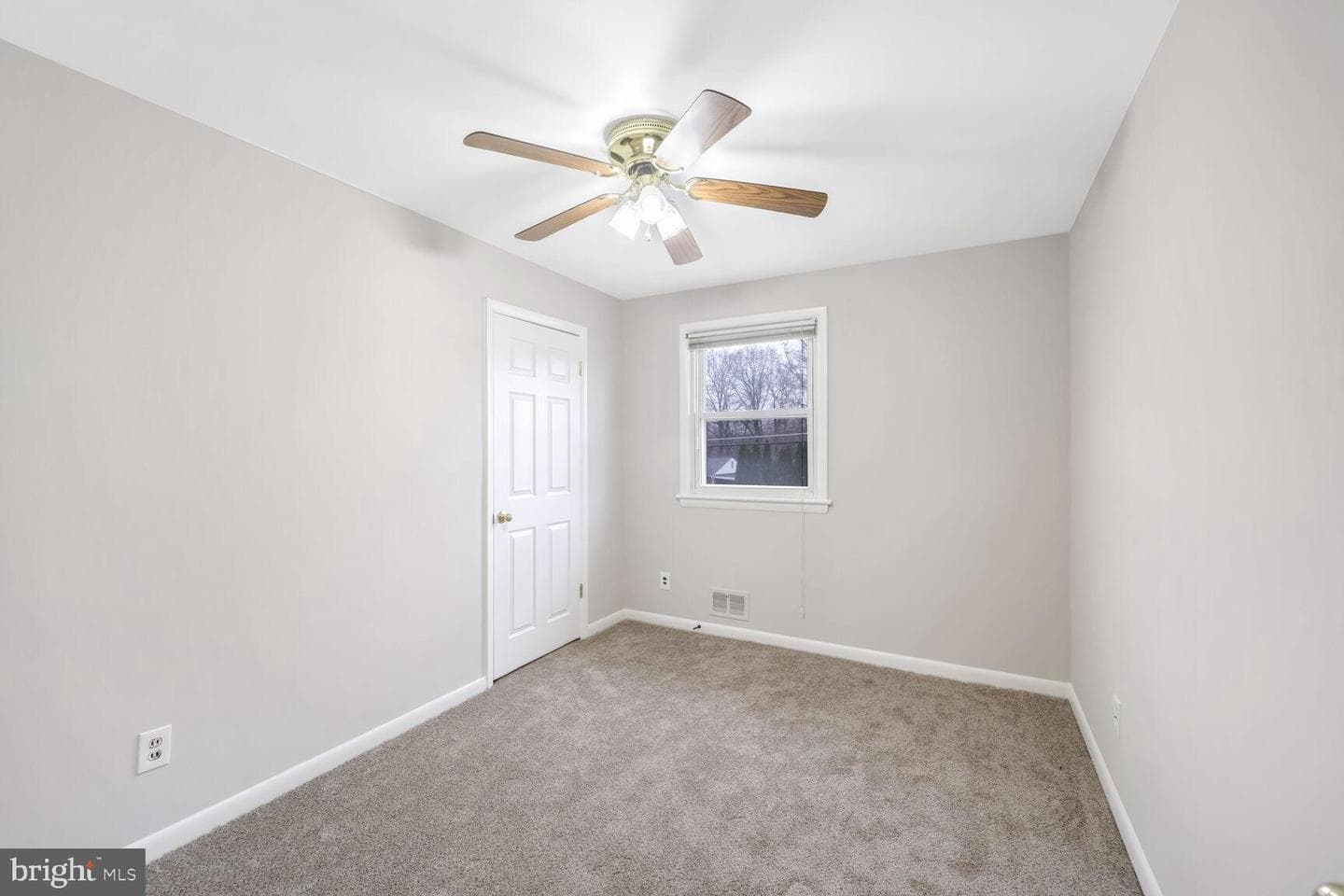 9113 Doris Drive photo 17