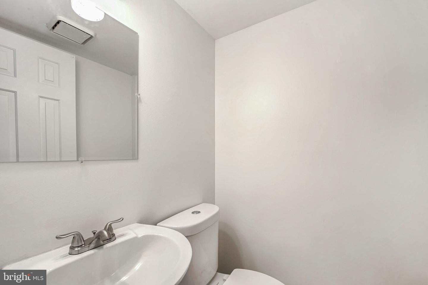 819 Rachel Court photo 14