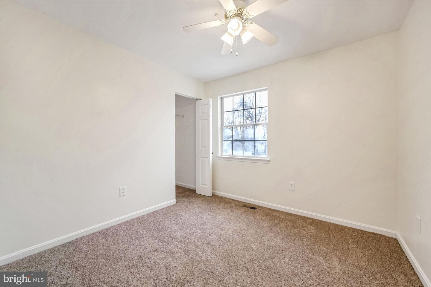 819 Rachel Court photo 17