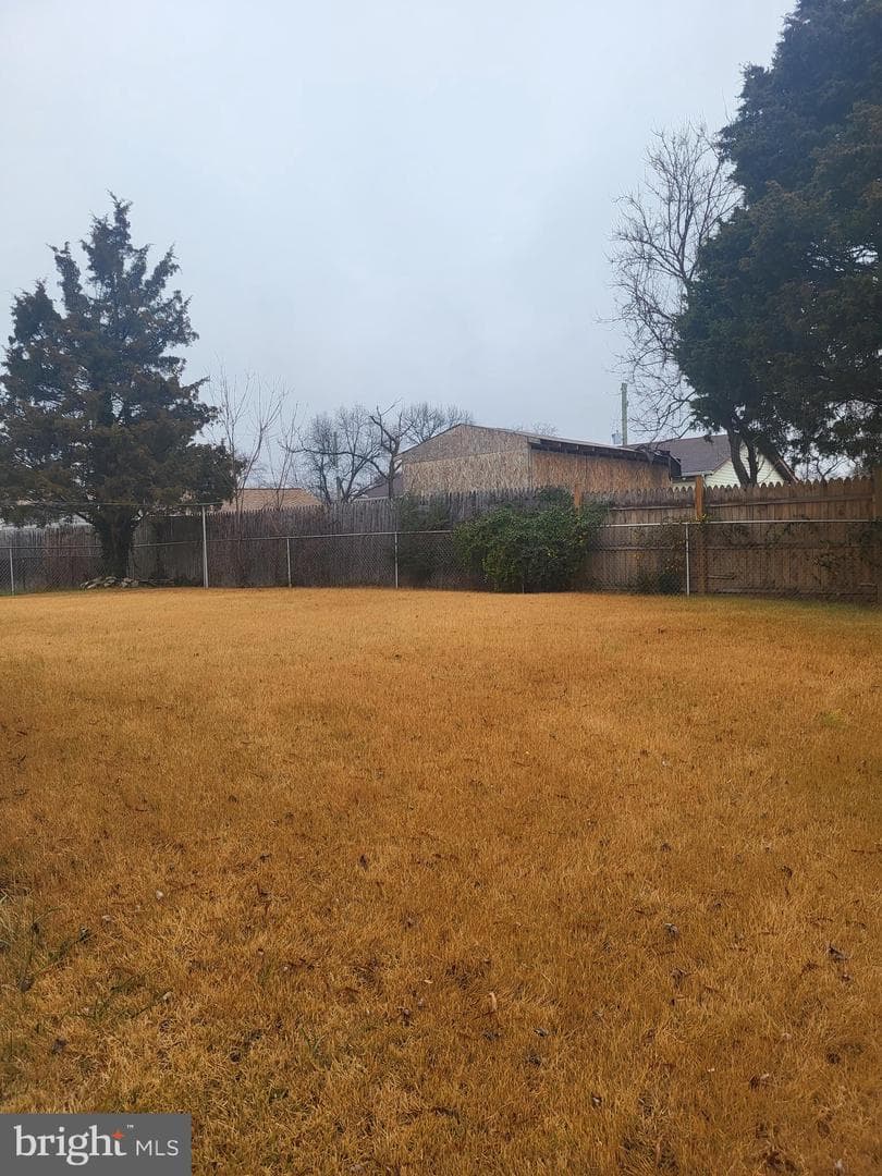 2016 Weber Drive photo 11