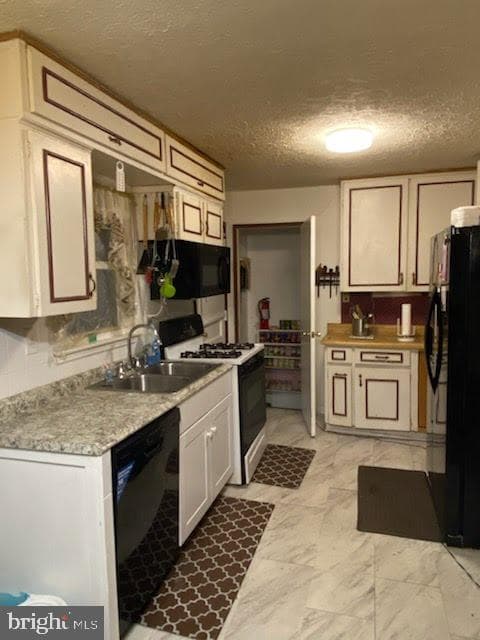 1204 Stratwood Avenue photo 3