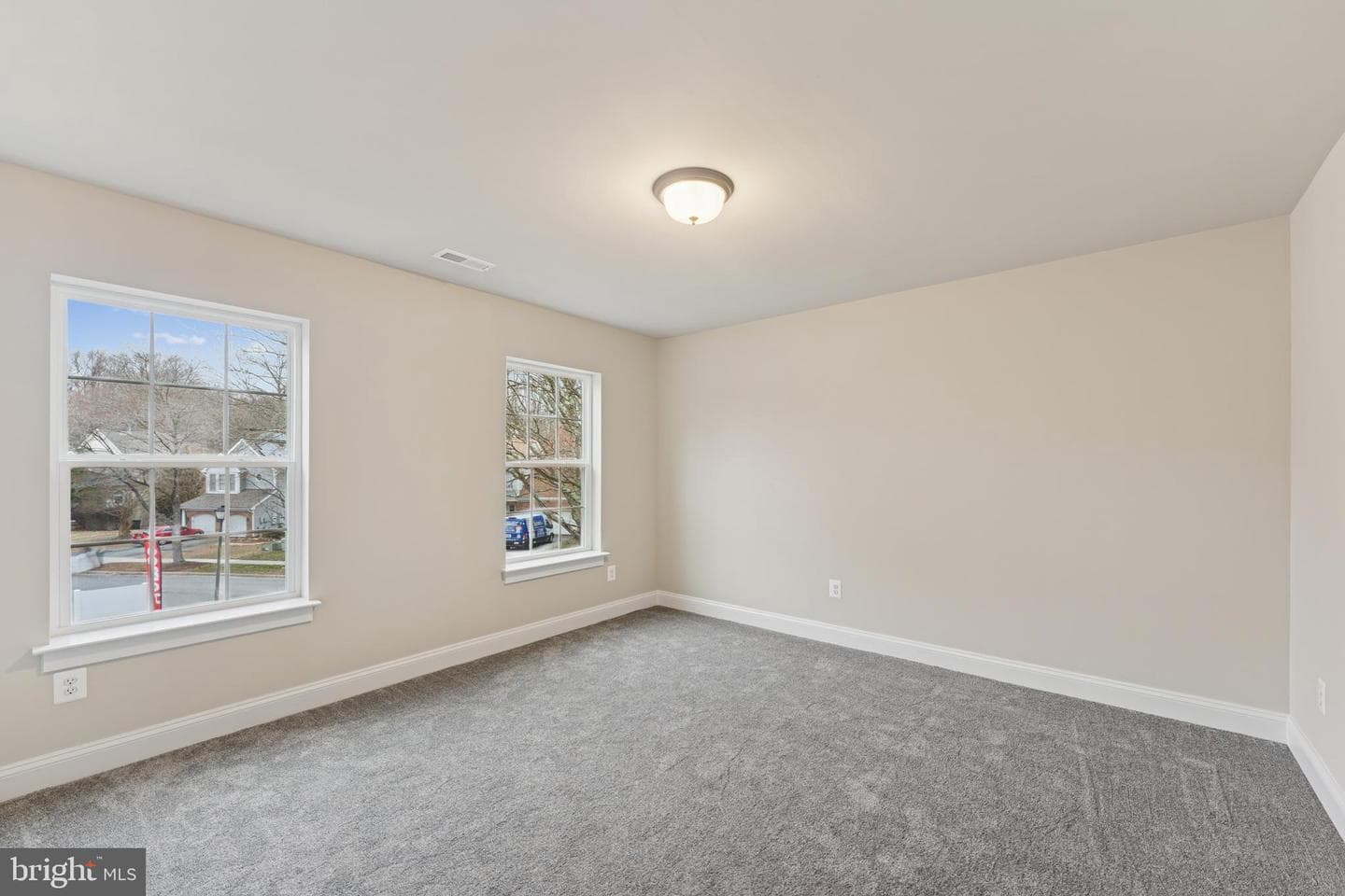 16009 Pennsbury Drive photo 32