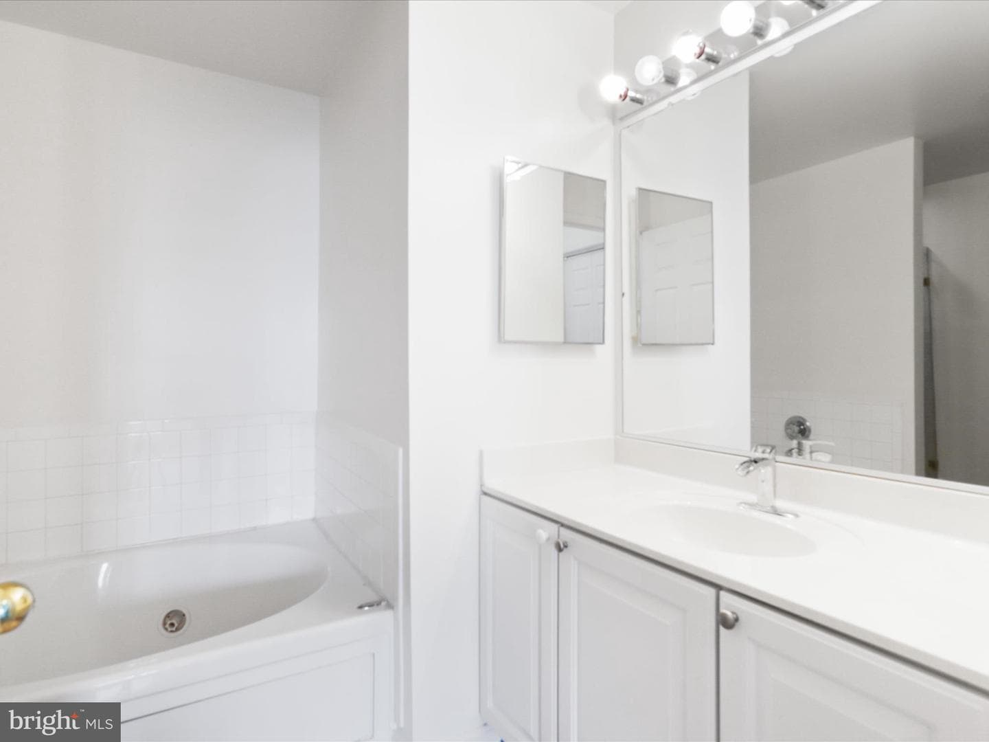 15608 Everglade Lane #d301 photo 19