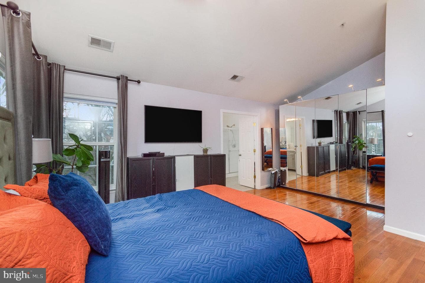 10123 Tulip Tree Drive photo 15