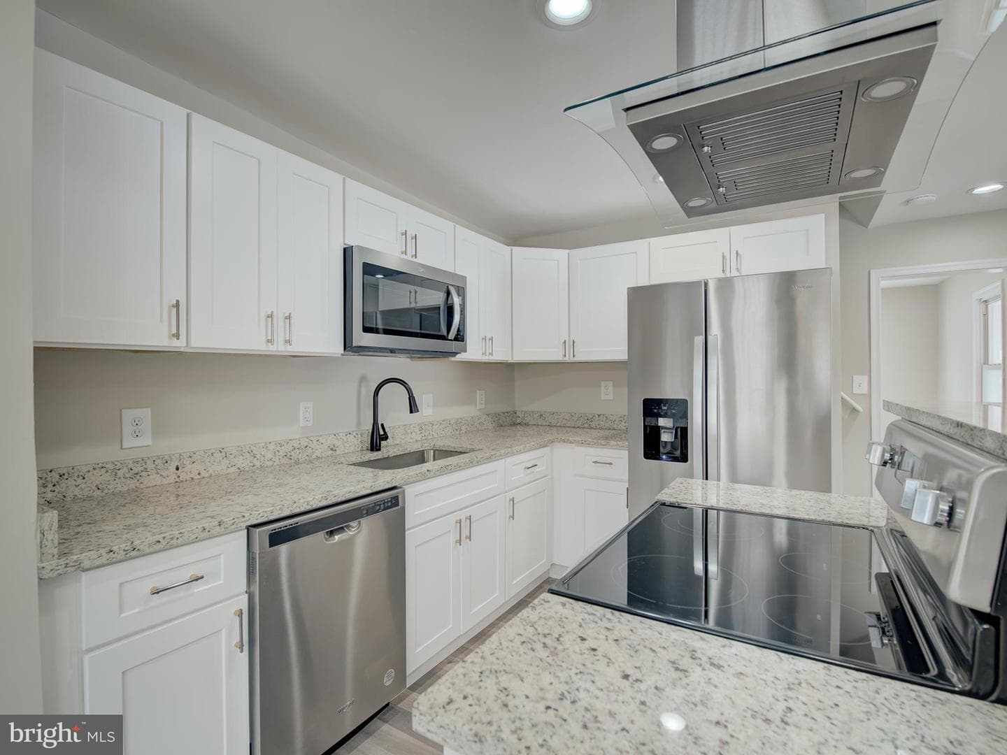 14625 Livingston Road photo 32